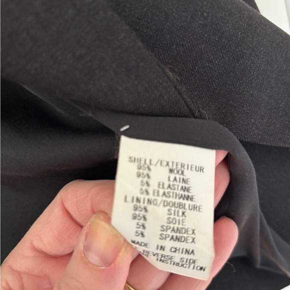 Stunning Theyskens’ Theory Blazer with split neck size 8. Very well cut. - Picture 4 of 4